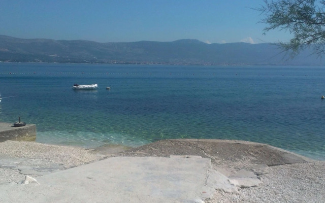 Breezy Stay Near Trogir