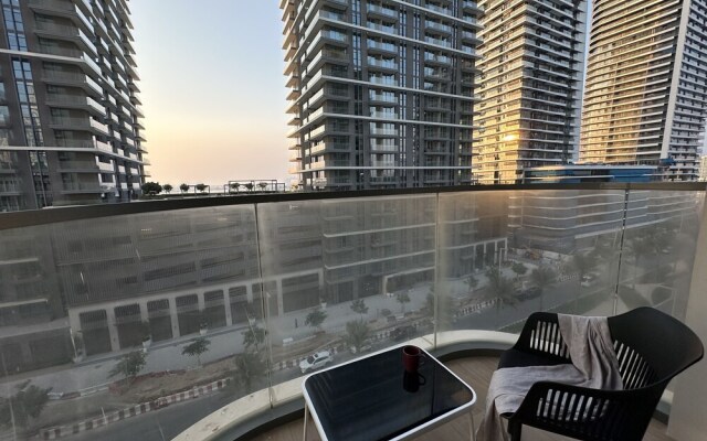 Manzil - 2BR | Emaar Beachfront | Sea View & Beach