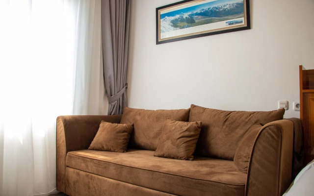 Cozy Living Studio Apartment At Northland Ancol Residence