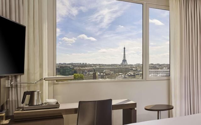 Hyatt Regency Paris Etoile Hotel