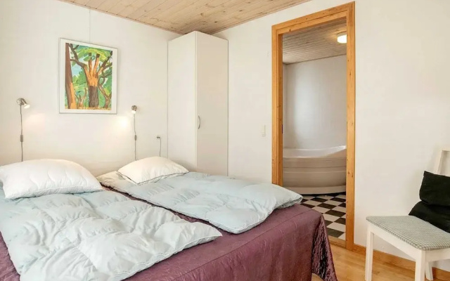 8 Person Holiday Home in Thyholm-by Traum