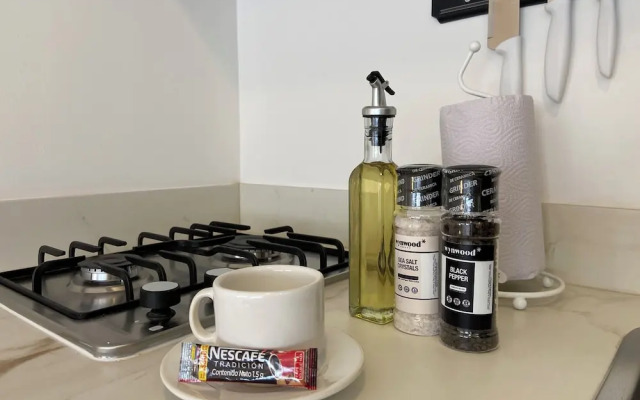 Oliving in Laureles by Wynwood House