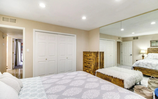 Charming Albuquerque Townhouse ~13 Mi to Downtown