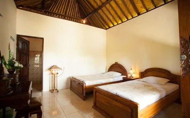 Segara Bukit Seaside Cottages
