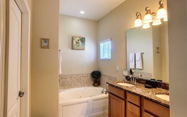 Trine Retreat by Florida Spirit