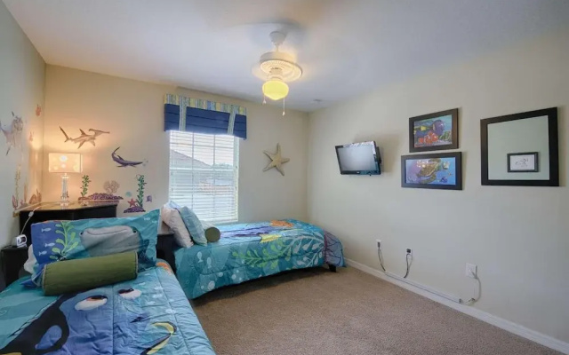 3085 Paradise Palms
