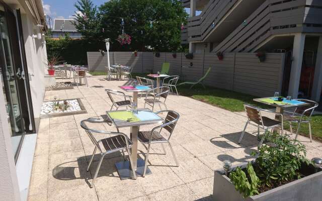 Campanile Chambray Les Tours