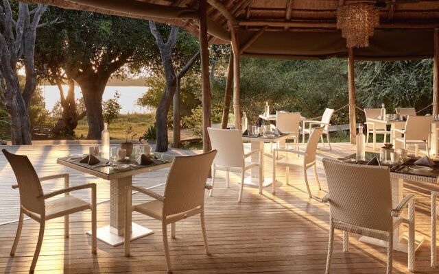 Victoria Falls River Lodge