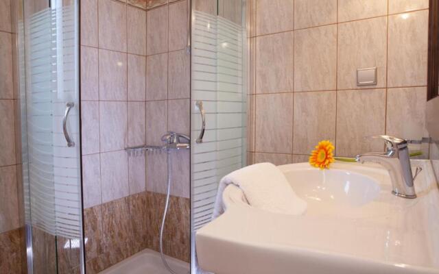 Pantheon & Danae Luxury Villas