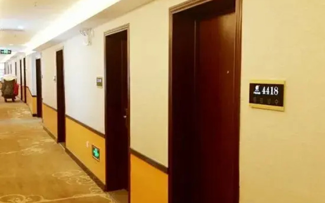 Huaxin Hotel
