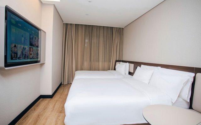 Hanting Hotel (Beijing Huairou Binhu Road)