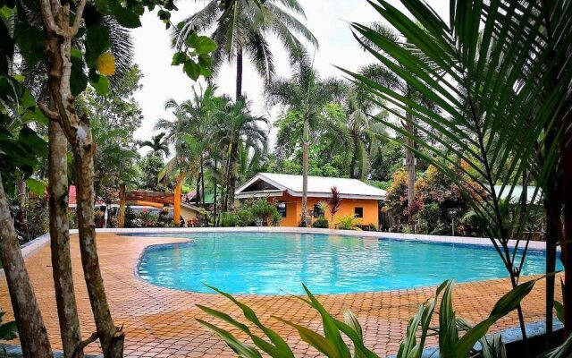 Clemente's Garden & Resort