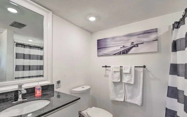 Newly Remodeled Gem on Homosassa River Canal!