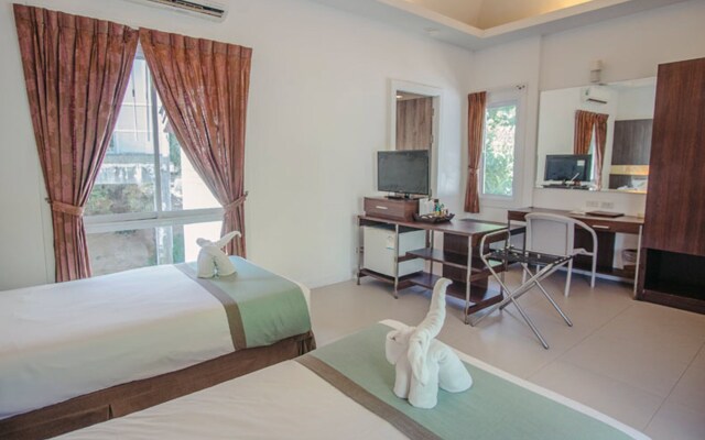 Al's Laemson Resort