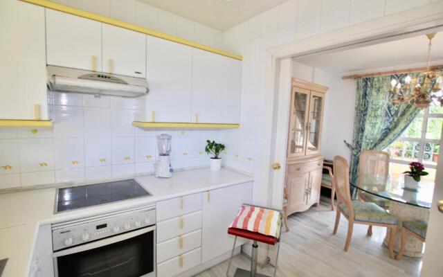 Polarsol 3 Townhouse in Club la Costa by Rafleys