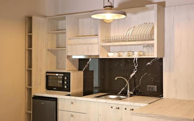 Ares Suites