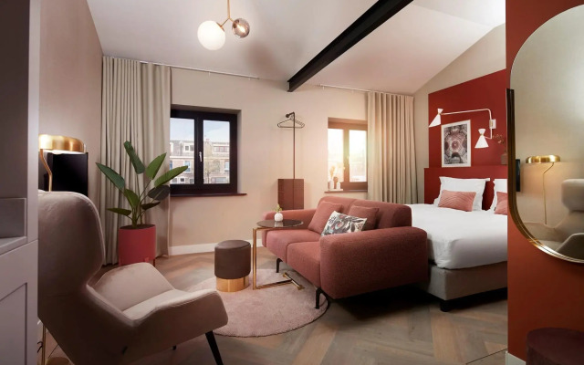 The Anthony Hotel