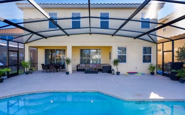 6 Bedroom Holiday Rental(6Sts43Ac48)