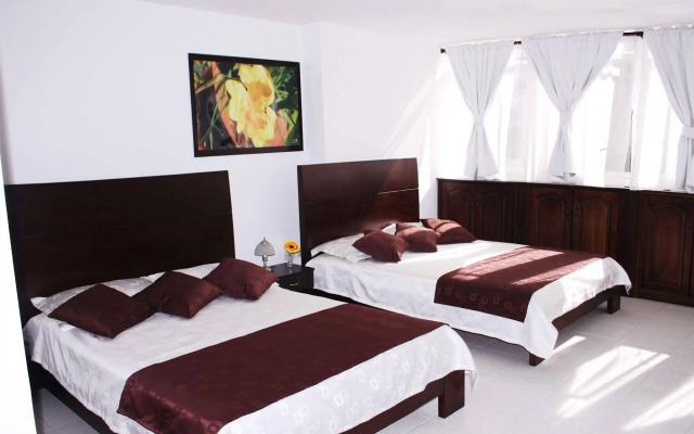 Hotel Catalina Plaza