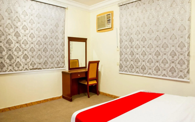 OYO 525 Rose Plaza 1