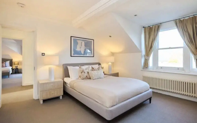 The Hampstead Getaway - Charming 5bdr Home With Conservatory