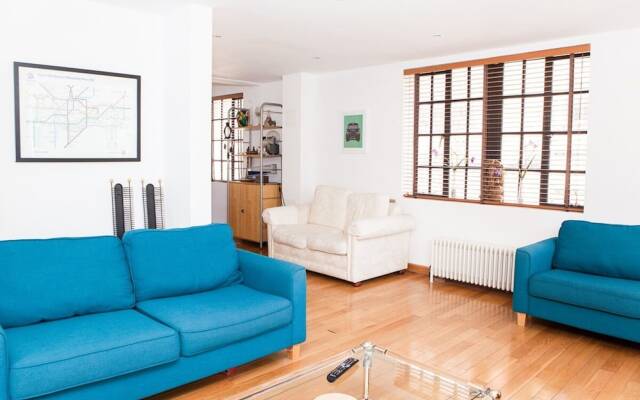 4 Bedroom Flat near London Eye