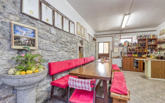 Countryside House Leila