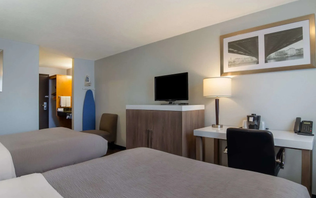Quality Inn & Suites Silverdale Bangor - Keyport