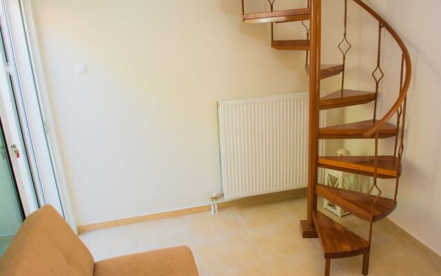 Semeli House