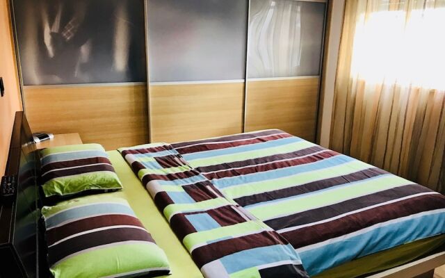 Spacious Apartment at Icici With Beach Nearby
