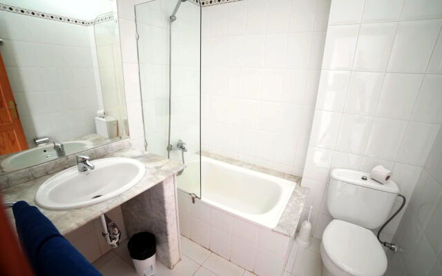 Arena Dorada - Apartments