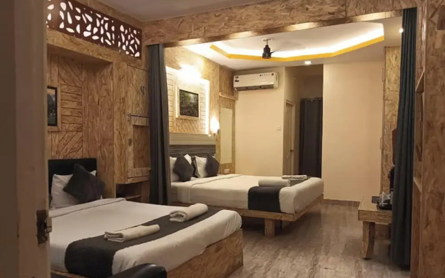 Hotel comfort & Terrace Lounge Deoghar
