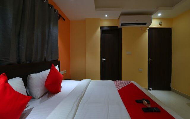 OYO Flagship 630 VIP Road