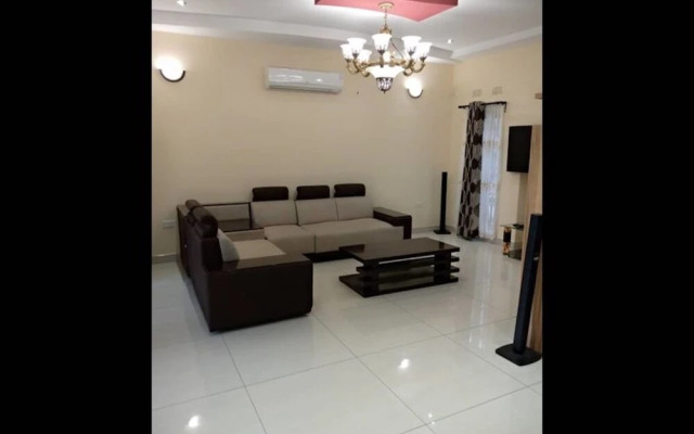 3 Bedrooms Exclusive Apartment in Kaludu