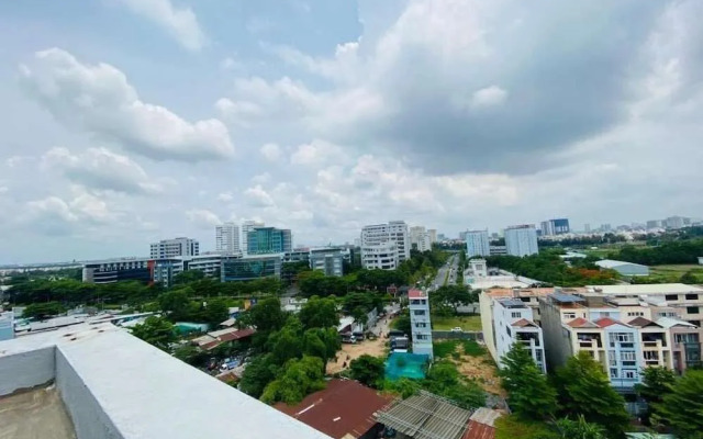 The Homee Cozy Modern Studio Apartment