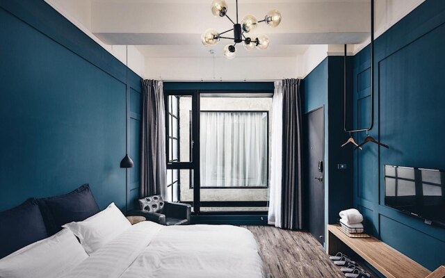 The Gatsby Apartment