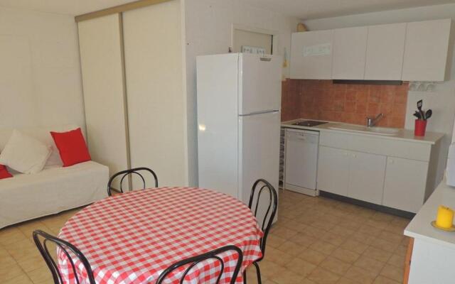 Appartement Balaruc-les-Bains, 1 pièce, 2 personnes - FR-1-571-38