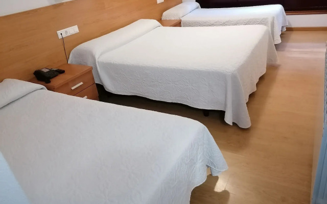 Hostal Adelia