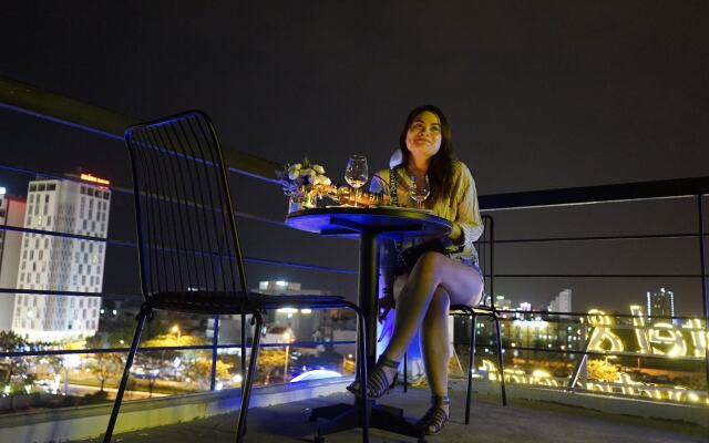 Oasis Hotel & Apartment