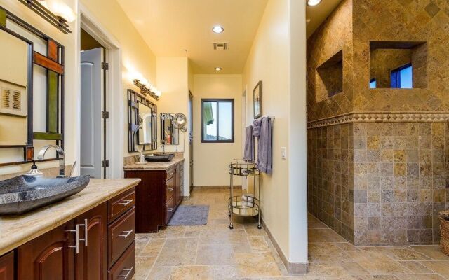 Casa Sunridge 5 Bedroom Home by Redawning