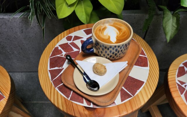 Half Coffee N Dorm