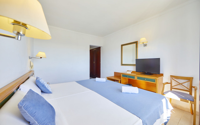 Gavimar Cala Gran Hotel and Apartments