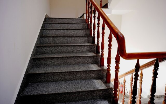 OYO 987 Thanh Thanh Nhan Hotel