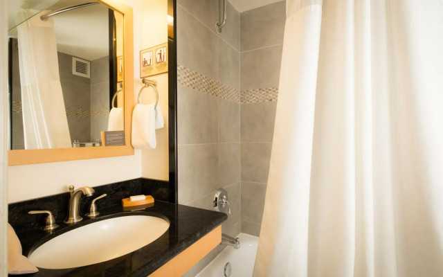 Vive Hotel Waikiki