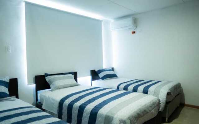 The American Corner Hostel & Gastro Bar