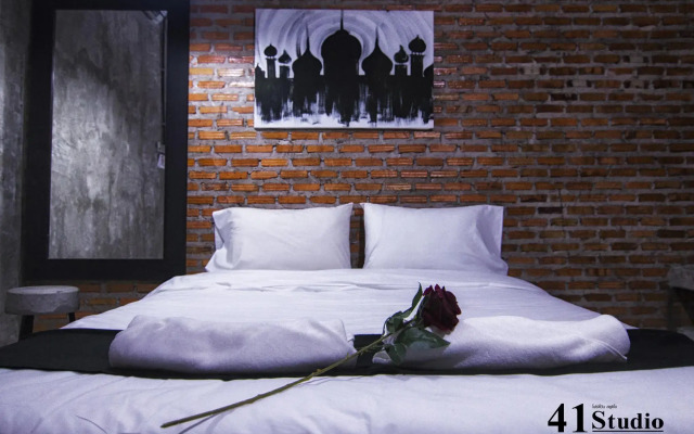 41 Studio - Adults Only