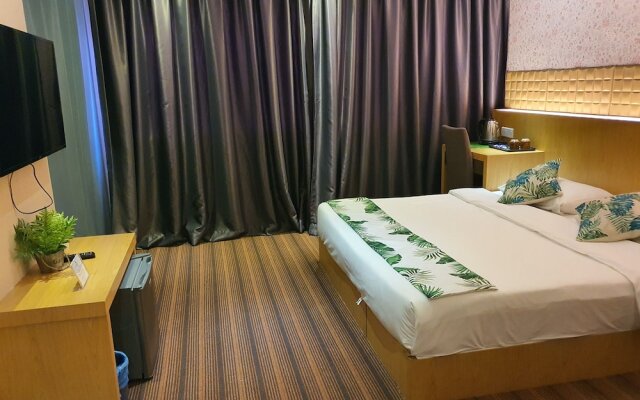 Grandeur Hotel and Spa