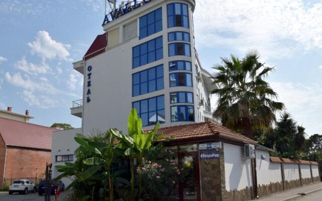 Hotel Avallon