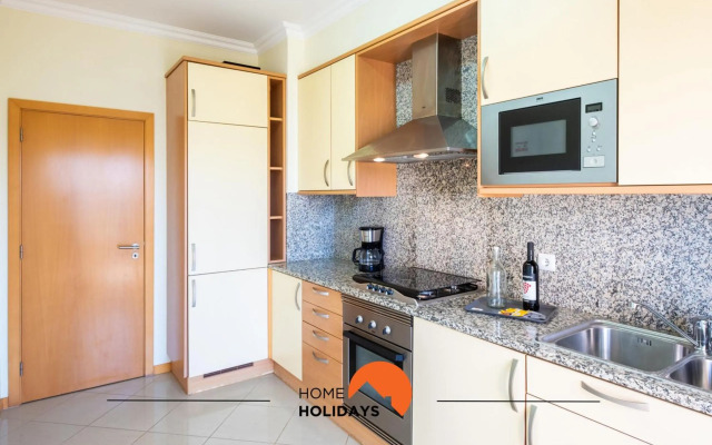 #045 Sea View Amazing Balcony Center