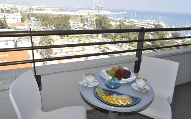 Sun Hall Hotel